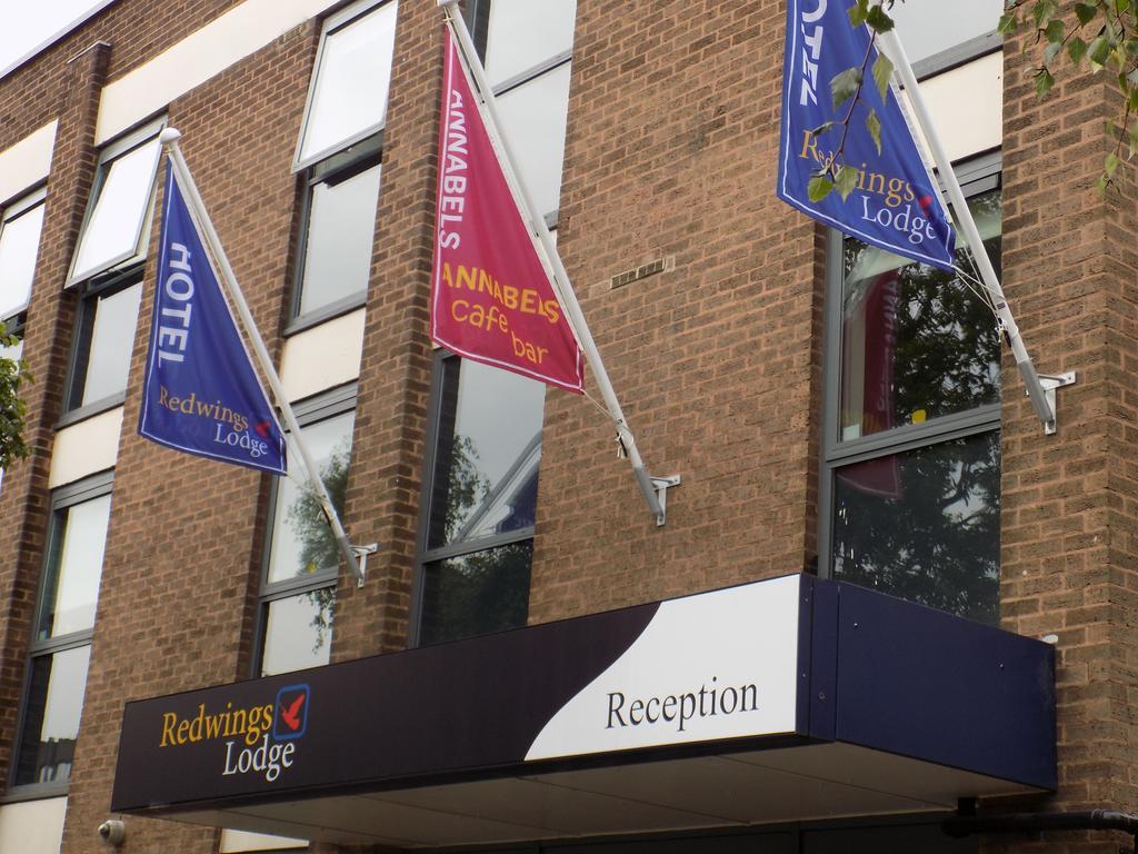 Redwings Lodge Wolverhampton Central Экстерьер фото