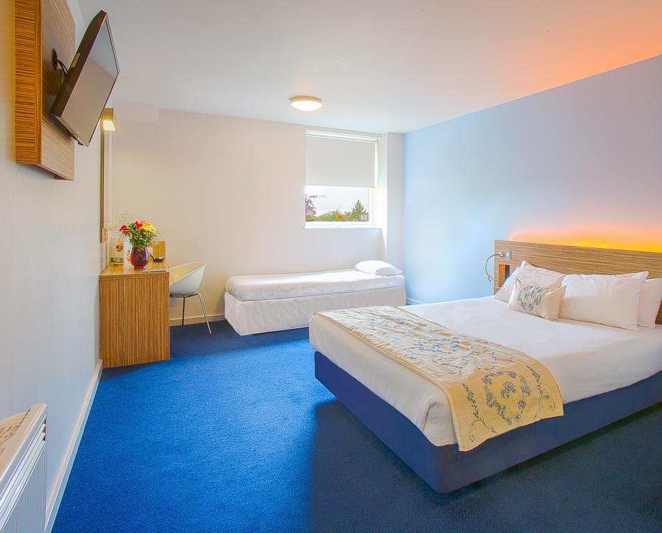 Redwings Lodge Wolverhampton Central Экстерьер фото